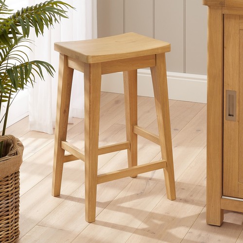 Low bar counter - bar, stool